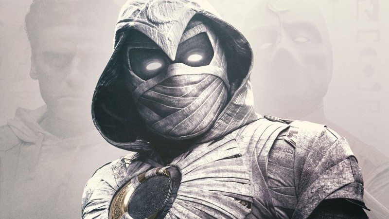 Las figuras de acción de Moon Knight y Funko Pops muestran las diferentes apariencias de los héroes