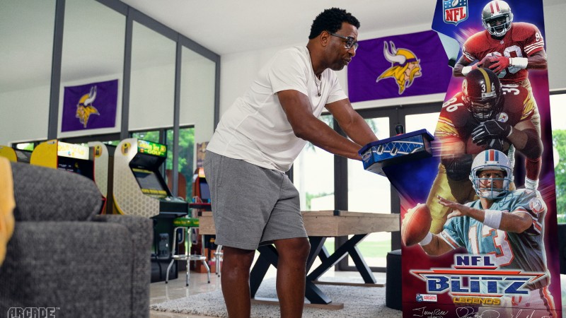 El gabinete NFL Blitz Legends de Arcade1Up es un paseo contundente por el carril de la memoria