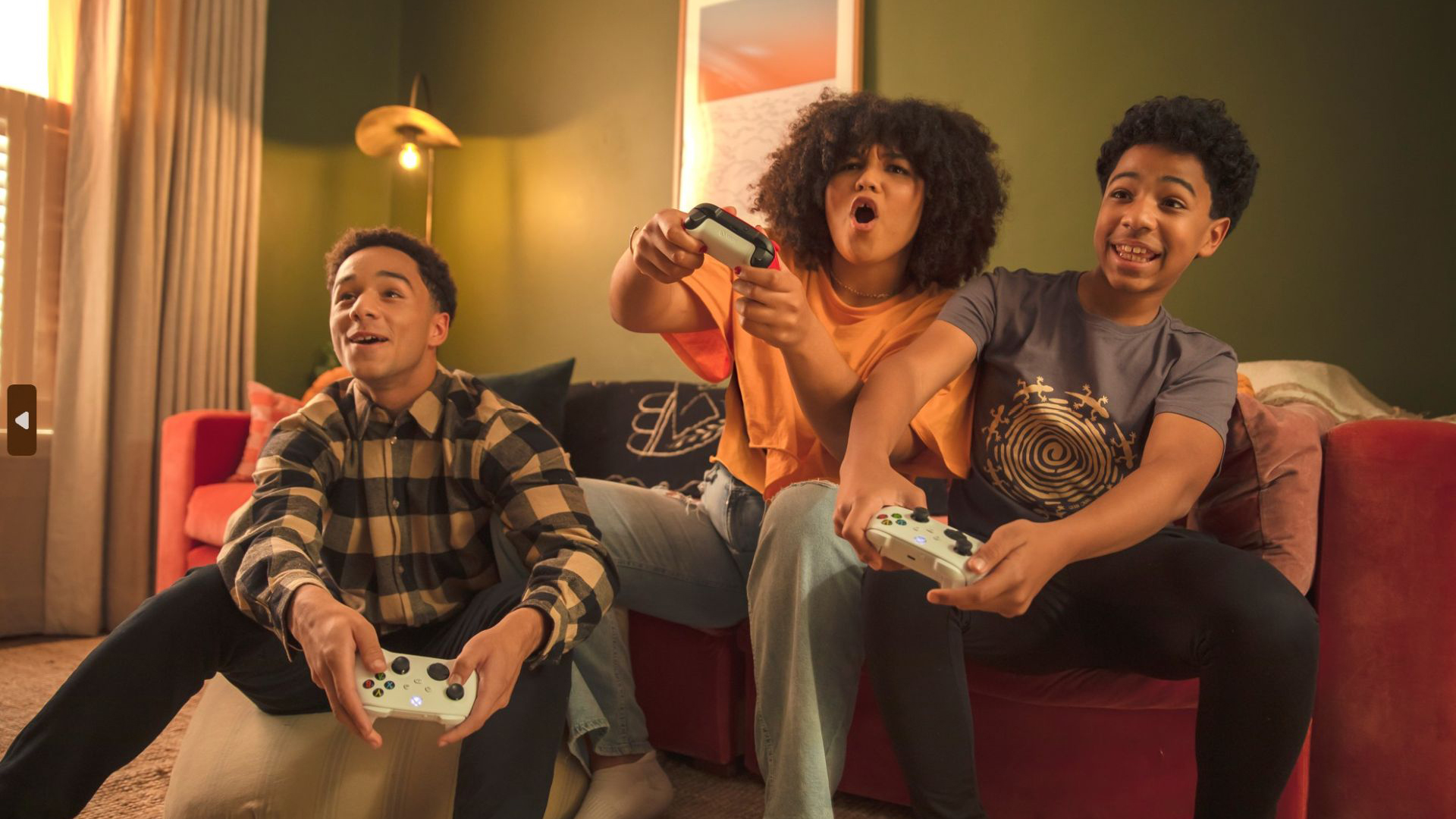Xbox celebra el Día de la Internet Segura con el nuevo mundo de aprendizaje con temática de privacidad de Minecraft y consejos de seguridad para padres