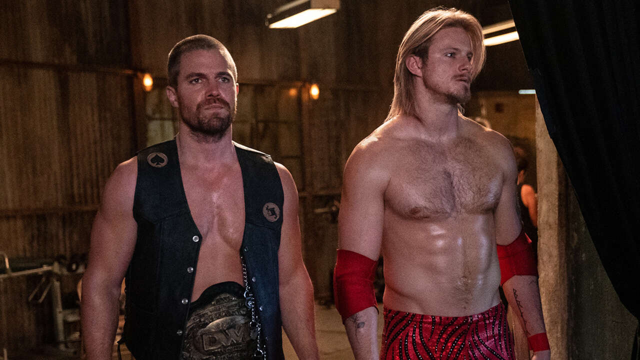 Stephen Amell descarta la huelga de SAG-AFTRA como "frustrante"