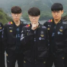 T1 derrota a Invictus Gaming y se clasifica para la fase suiza del Mundial 2025 Creo Gaming