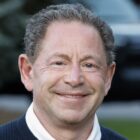 Activision: Bobby Kotick justifica la venta a Microsoft con resultados decepcionantes. Bobby Kotick Claims Activision, Call of Duty, and Consoles Are Doing So Poorly It Proves He Was Right to Sell Activision Blizzard to Microsoft for $69 Billion
