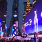Pokémon Go: La polémica de Mewtwo en Times Square y sus apasionadas reacciones. Pokemon Go's Times Square Mewtwo Controversy Explained
